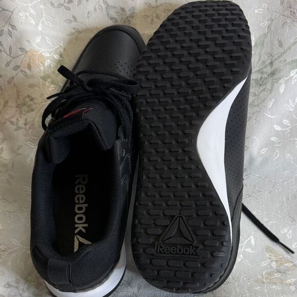 Reebok Men\'s Black and White Athletic Shoes main image 2